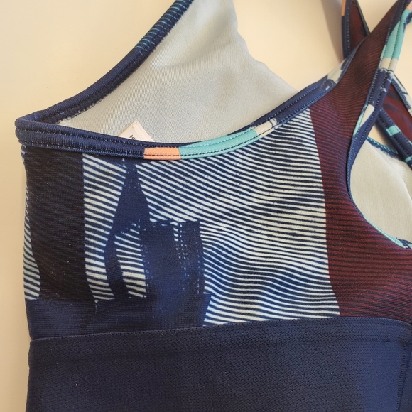 Under Armour | Crossback Medium Padded Sports bra - Picture 3 of 7